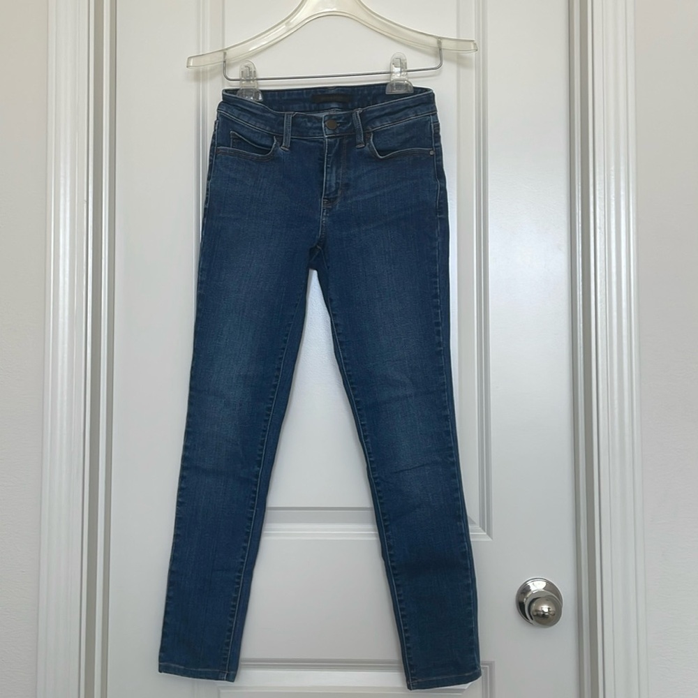 Uniqlo stretchy fitted jeans